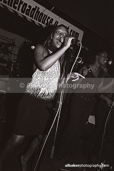 09 - Friends-&-Family @ the-roadhouse 03.05.03