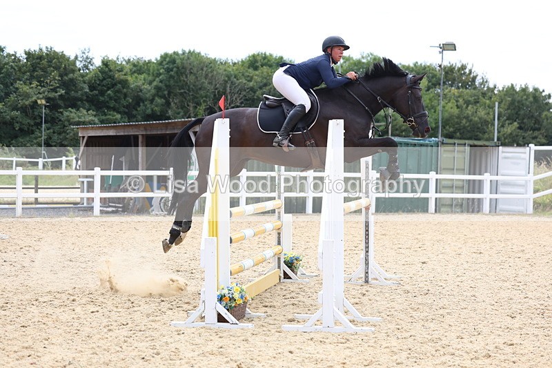 3E7A6380 - Class 8: Senior Newcomers/1.10m open
