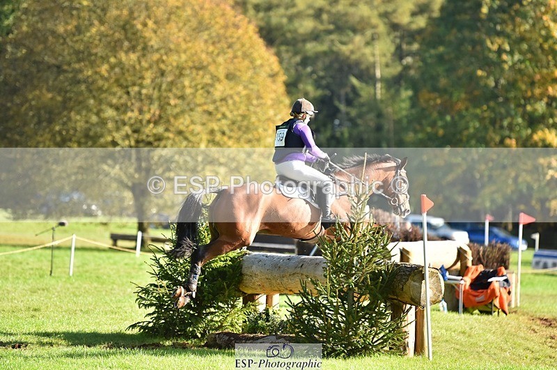 231022-152924-29367 - 359-ROSSDARRAGH.NERO-Charlotte.Rowe-XC