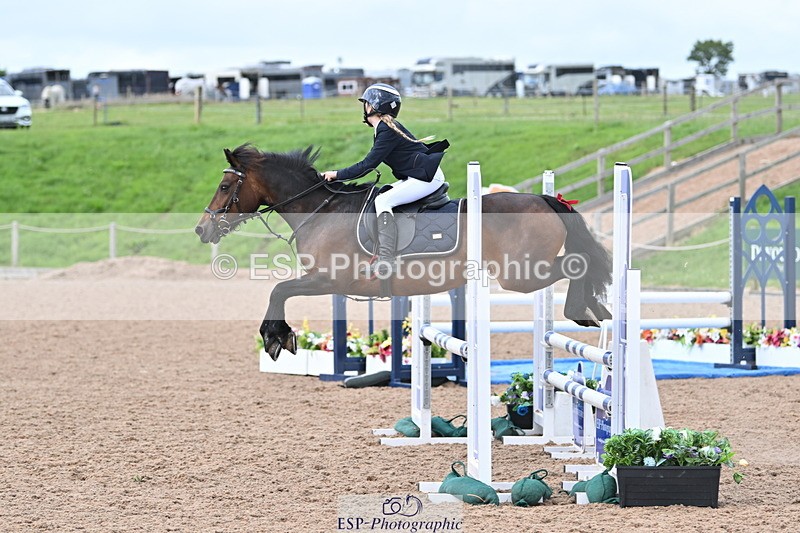 240628A-165900-01595 - Cls 5 Stepping Stones 128cm + 138cm