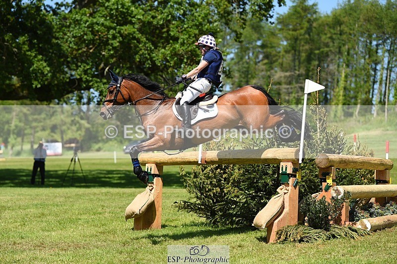 230527-143230-10127 - 329-VINTAGE_GRAFFITI-Alice_Hallows-XC