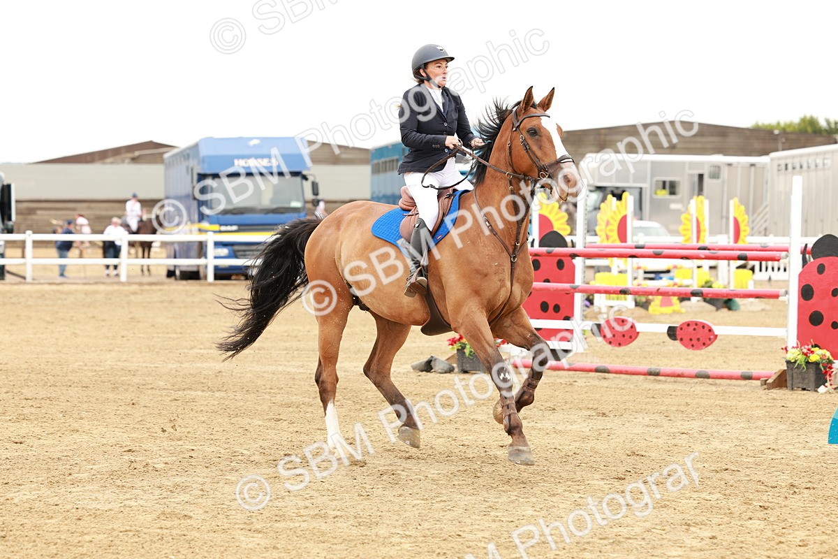 SBM_016725 - Class 20 - Senior Newcomers - 1.10m