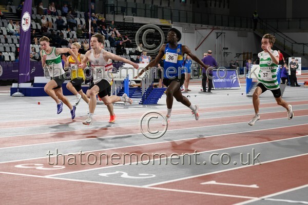 Age26SAT-914809 - Track Male Set One