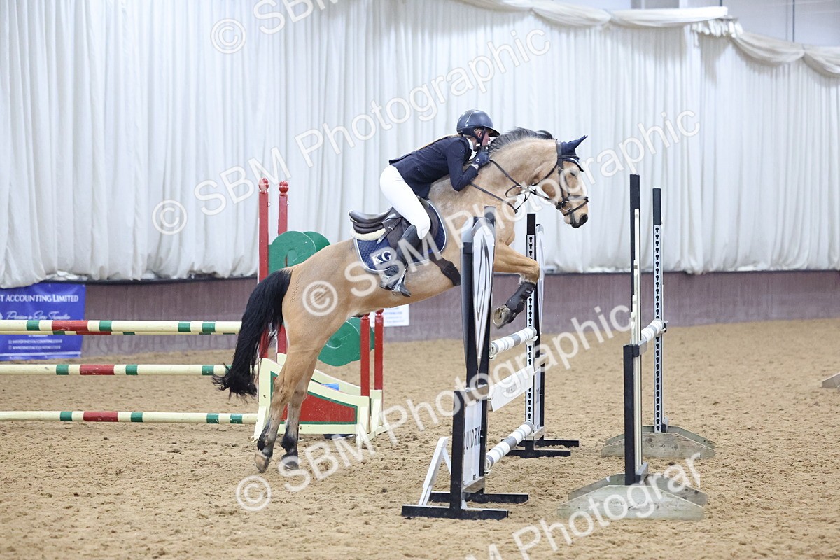 SBM_003258 - Class 11 - Blue Chip Pony Newcomers - 1.00m Open