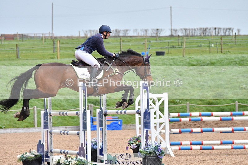 240315A-132237-01169 - Cls 4 Snr 1.20m Open