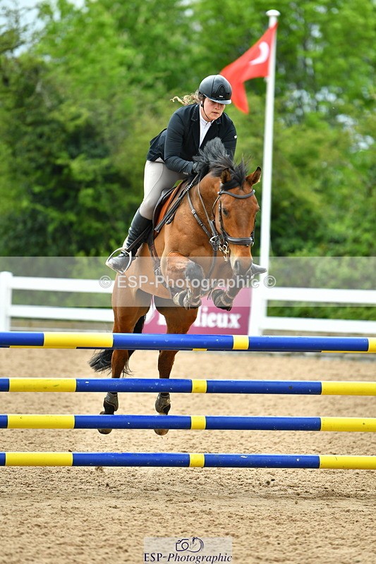 230507A-133142-08152 - Cls 43 1.05m Amateur Quali