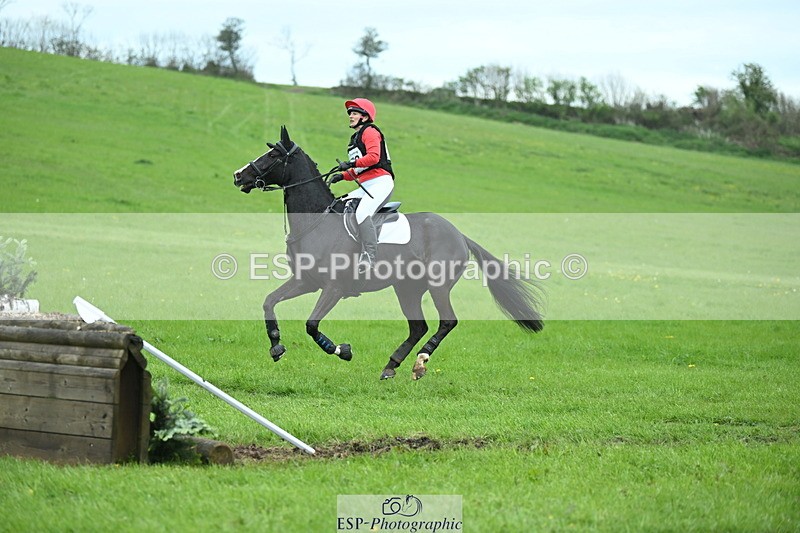 250419-162157-13246 - 673-Sarah.Whitehead-SHAKE.HIM.UP