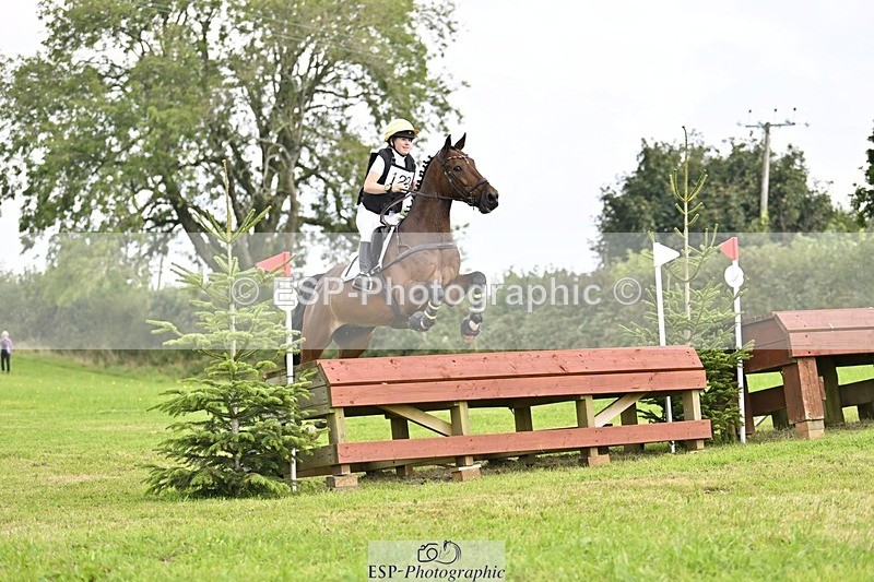 240831A-122151-01868 - 122-Philippa.Stahl-WILLOW.LANCER