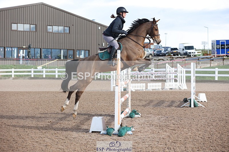 240223A-112506-00839 - Cls 4 Snr 1.05m Open