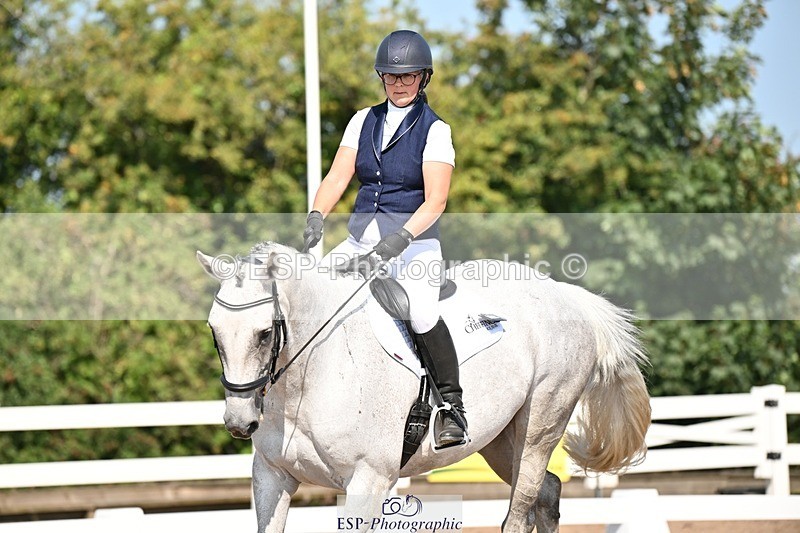 250816-103722-03152 - 099-Essie.BarkerBloody.Nora