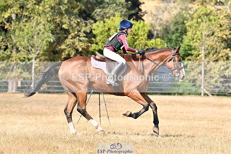 250824A-154432-39334 - 2173-Esmae.Leonard-Red