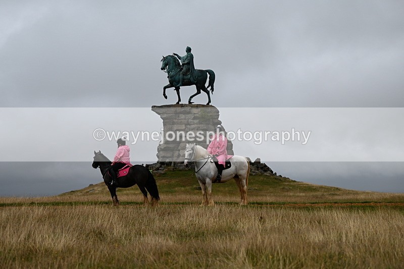 DSC_1831 - Time at Statue 12:13 to 12:32