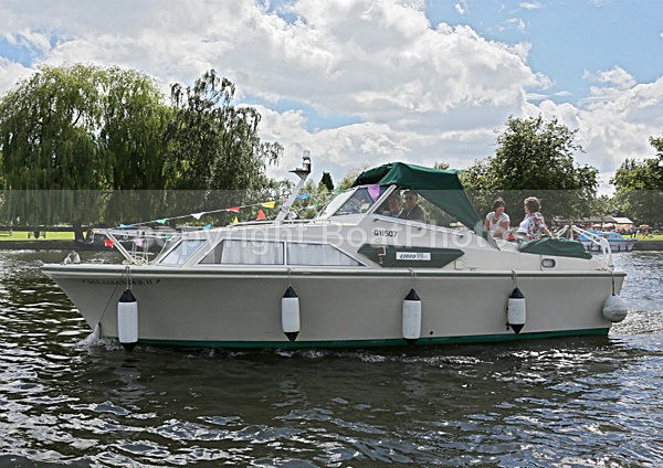 120701 SALAMANDER WT7A3745 - HENLEY ROYAL REGATTA - Sunday 1st July 2012
