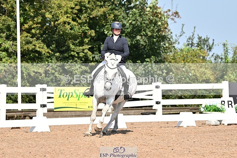 250816-104834-03214 - 111-Sonya.Fitch-PeytonDinnarthal.Buzzard