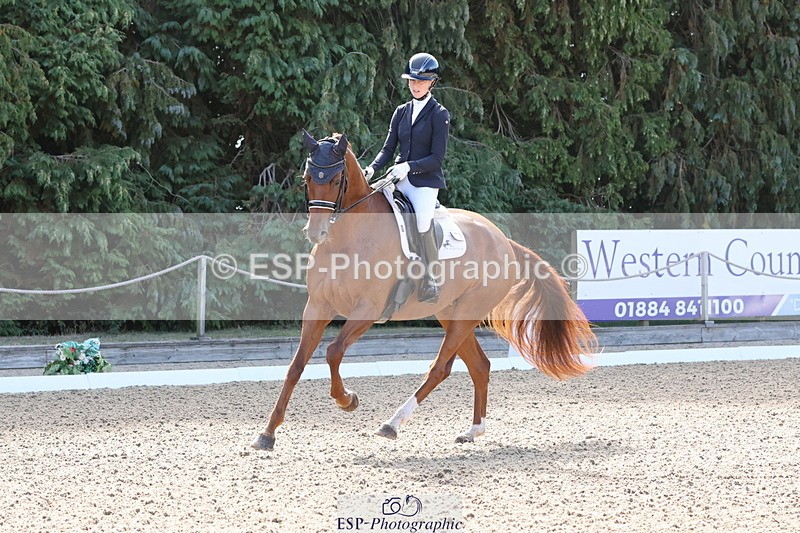 250809A-101136-02532 - 074-Robyn.WalkerSt.Giles.Voila