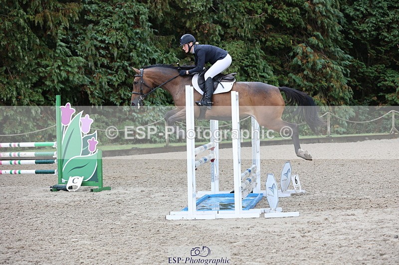 250831A-130928-10258 - Cls 42 Snr 1m Grand Prix