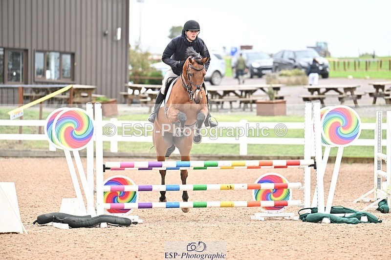 250917-110012-00191 - Cls 1 British Novice and 90cm Open