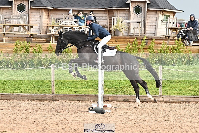 250416-093639-00061 - Cls 1 British Novice and 90cm