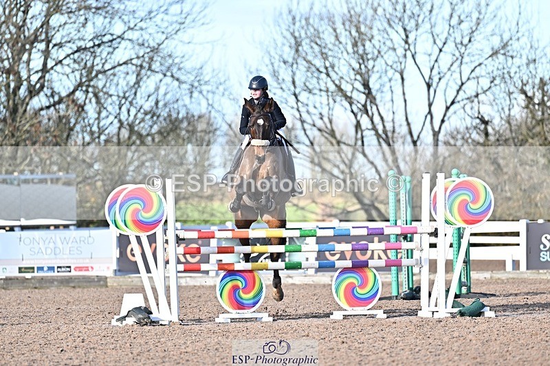 251203-124810-00529 - Cls 4 Newcomers and 1.10m Open