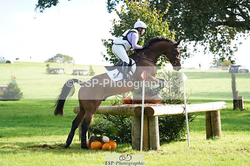 231020-111030-06892 - 034-COOLEY.PARK.MUZE-Gemma.Stevens-XC