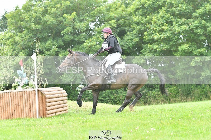 240803-105157-01404 - 110-Lizzie_Luxton-KILCARNA_BARNEY