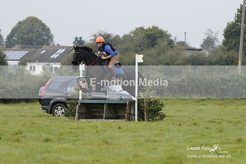  WWHT 171021 0892 - Open Novice (0.80m)  17/10/21