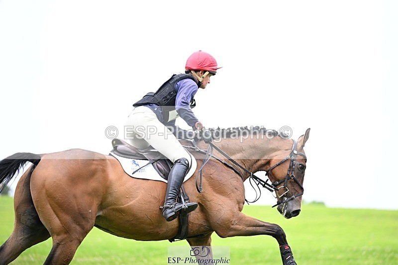 240803-121812-03135 - 120-Rosie_Bradley-Hole-BROADSTRUTHER