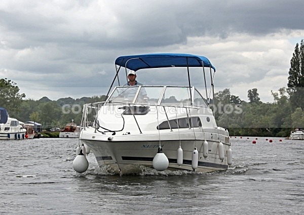 090703 NAUTICA IMG_6935 - HENLEY REGATTA FRIDAY 3rd JULY 2009