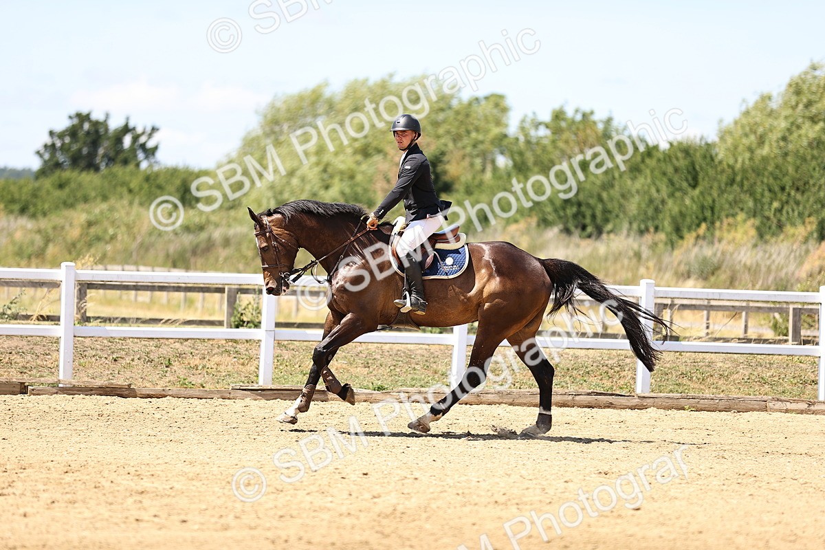 SBM_014430 - Class 15 - Senior Newcomers - 1.10m Open