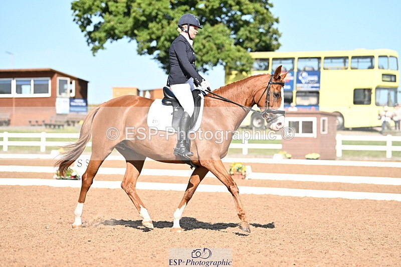 240816A-162201-06156 - 241-Caroline.Toman-D-Pandora.Ramall