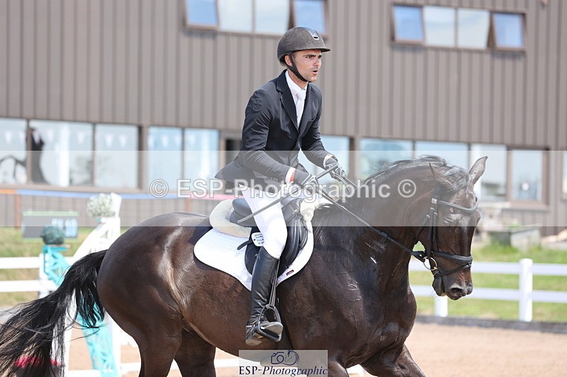 240718A-130040-05354 - Cls 9, 1 Star Bronze Tour 1.10m