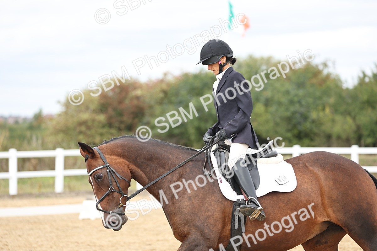 SBM_002684 - Class 7 - Novice 2 Warm Up