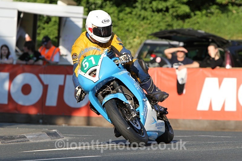  - Saturday Practice Newcomers/Supertwins