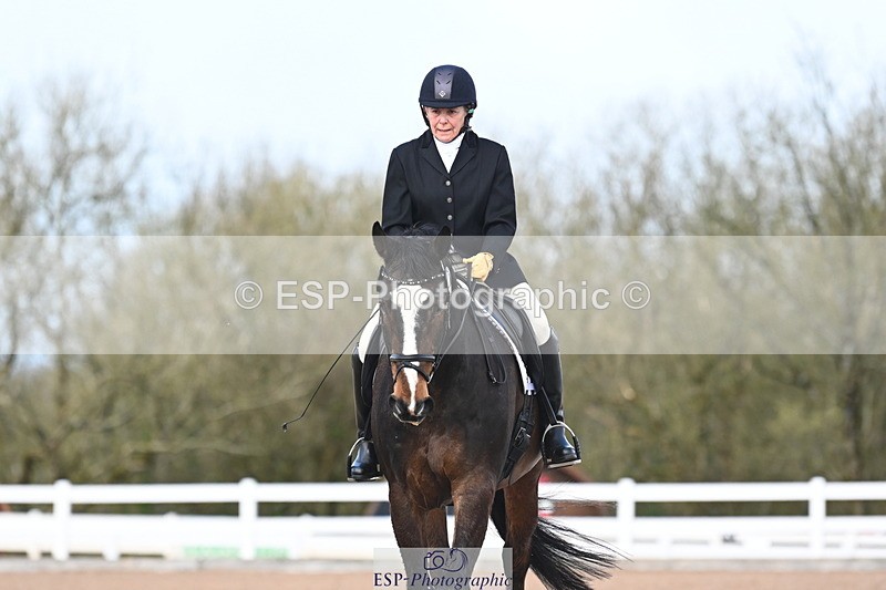 240323A-132803-03100 - UnA Medium 71