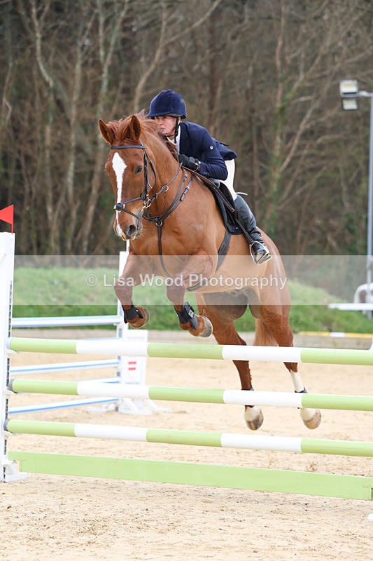 3E7A7597 - Class 8: Senior Newcomers/1.10m open