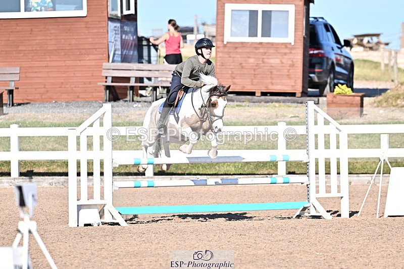 250708A-181128-00420 - 90cm Classes