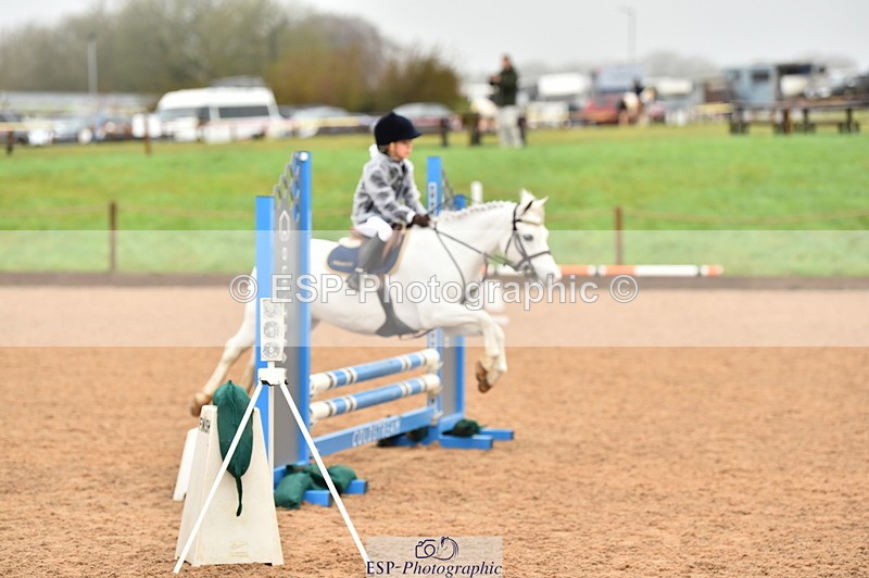 231118A-102022-01029 - Cls 18+19 Club and Schools 70cm