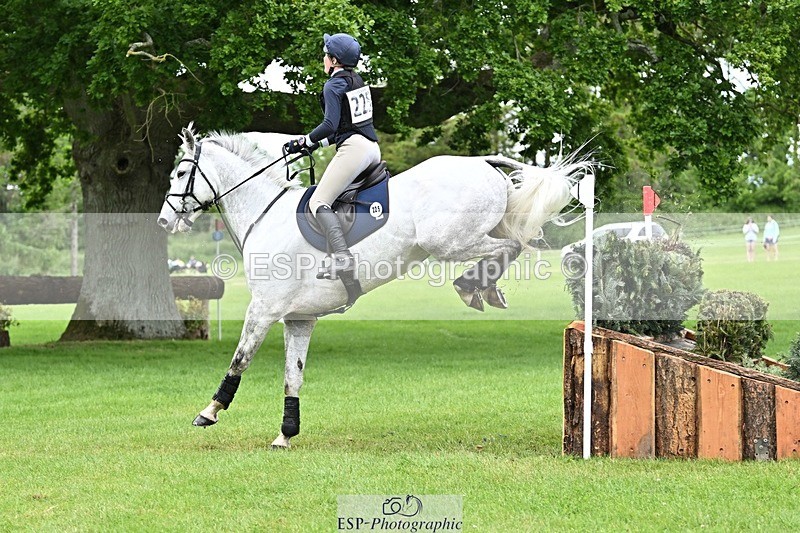 240525-154415-17285 - 225-SLEEHAUN_DANCER-Megan_Lawrence