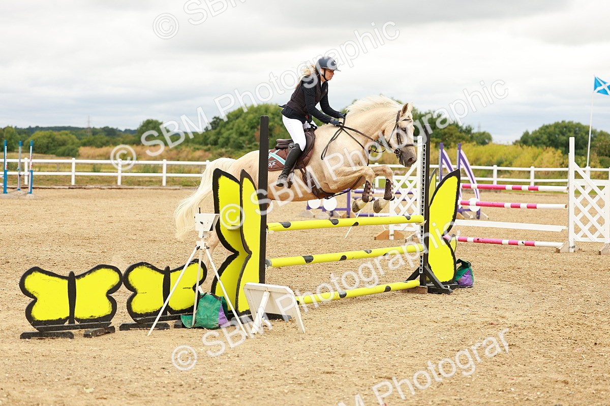 SBM_001910 - Class 9 - Senior British Novice - 90cm
