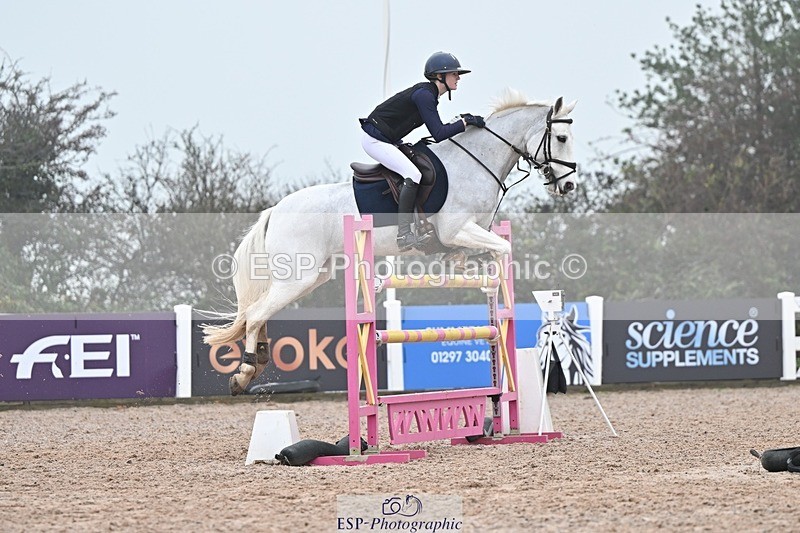 251115-131613-00908 - Cls 14+15 Junior 1.20m and 148cm