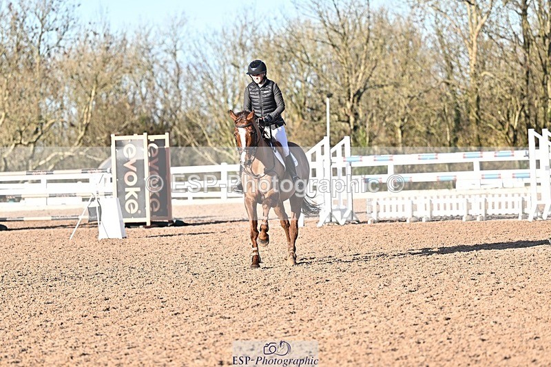 251203-135351-00742 - Cls 5 Foxhunter and 1.20m Open