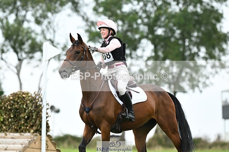 240831A-145825-04762 - 208-Kate.Rowe-PARKER.G