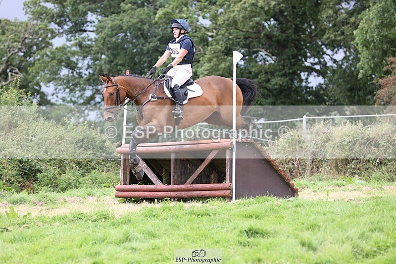 230820X-141340-3743 - BE100 XC 14.00 to 15.00 End