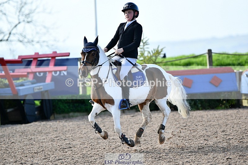 241026A-131630-01493 - SAT Cls 30 Stepping Stones 128+138