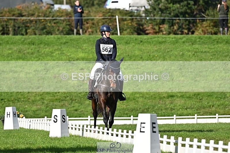 251024A-112452-09644 - G-562-Phoebe.Lagor