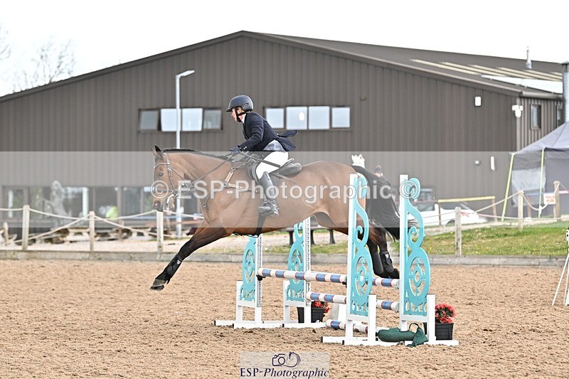 250414-104240-00203 - 80cm Round 1