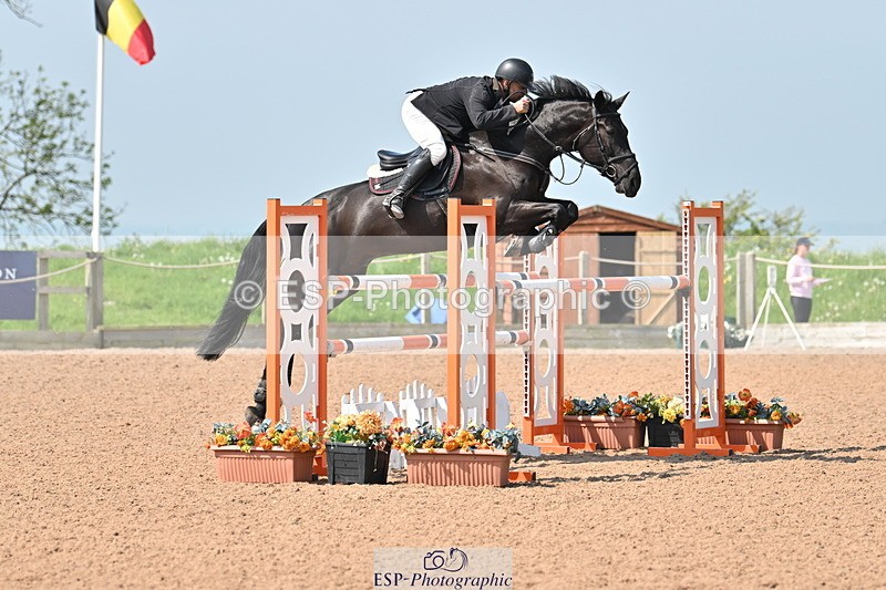 240512A-110721-17481 - Cls 48 National 1.30m Open