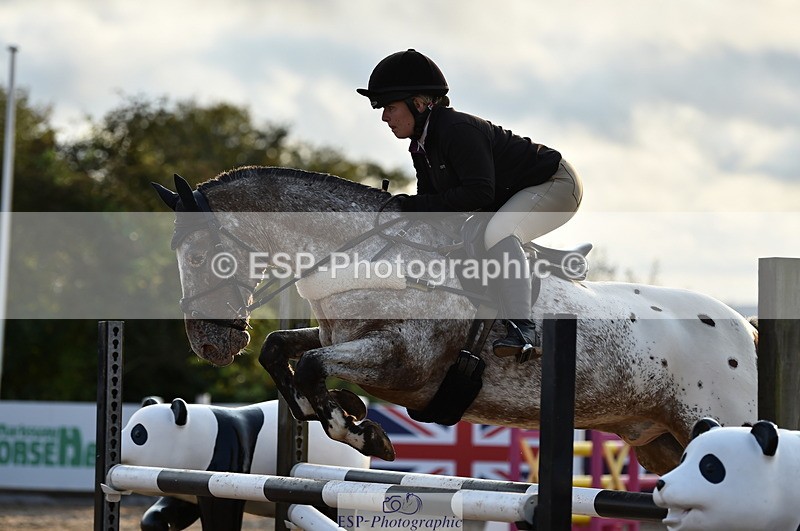 220829A-183756-00585 - 1.00m Classes