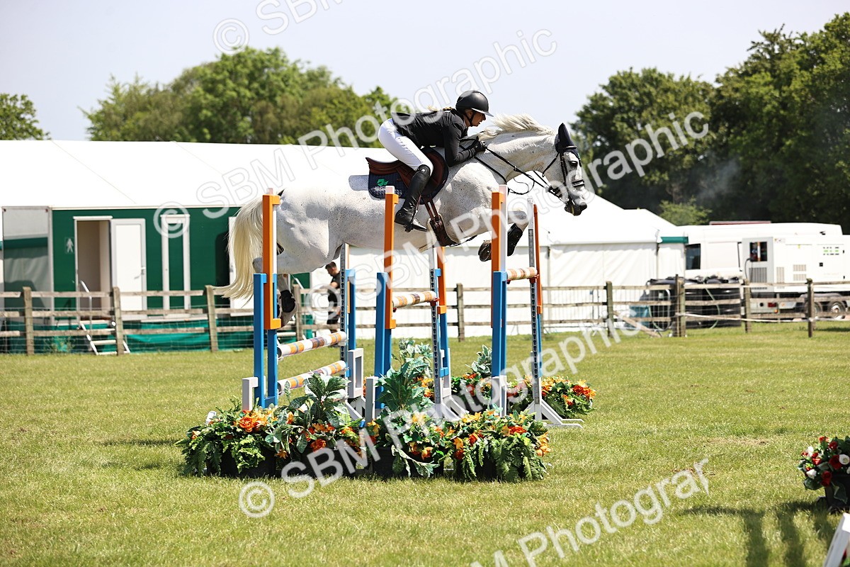 SBM_05661 - Class 202 - National 1.40m Open
