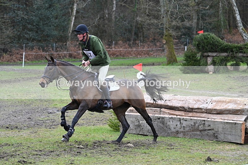 WJ7_3122 - Time 11:12 to 11:27